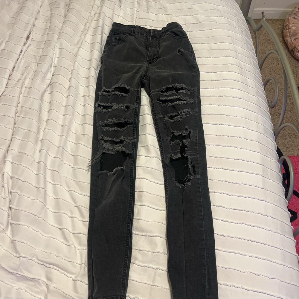 Black high-waisted skinny jeans